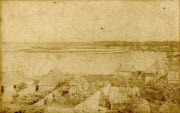 Bassin du Port en 1885, Saint-Pierre / [Non identifié]. - [La Réunion], 1885. - 1 photogr. pos. : papier albuminé, n. et b. ; 13 x 20,6 cm.