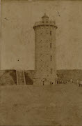 Le phare du Port / H. Georgi phot.. - La Réunion, [1887-1889]. - 1 photogr. pos. : papier albuminé ; 21,6 x 14,3 cm..
